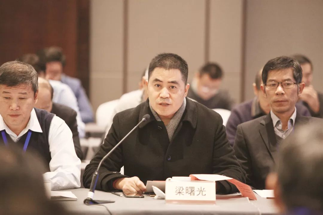 杏彩体育人物 梁曙光：做幕墙设计行业全生命周期的领跑者！